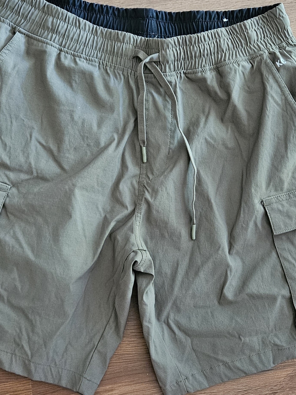 Kenneth Cole Olive Green Cargo Drawstring Shorts